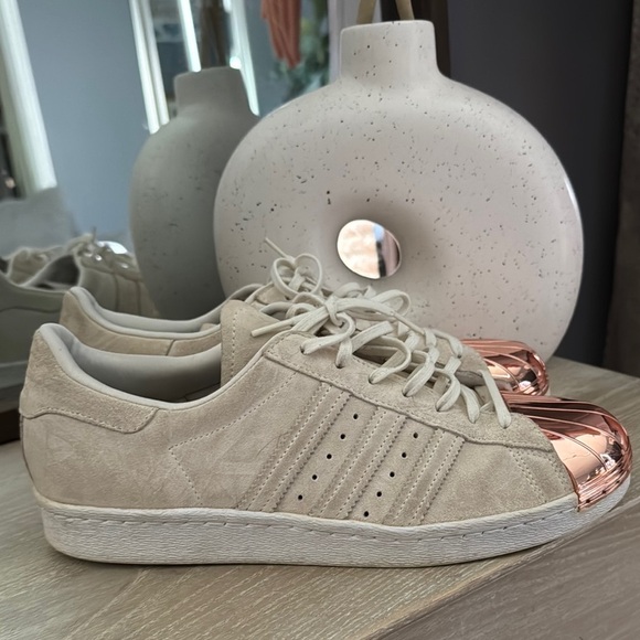 Adidas Cream and Gold Sneakers with Suede Upper - Picture 1 of 6